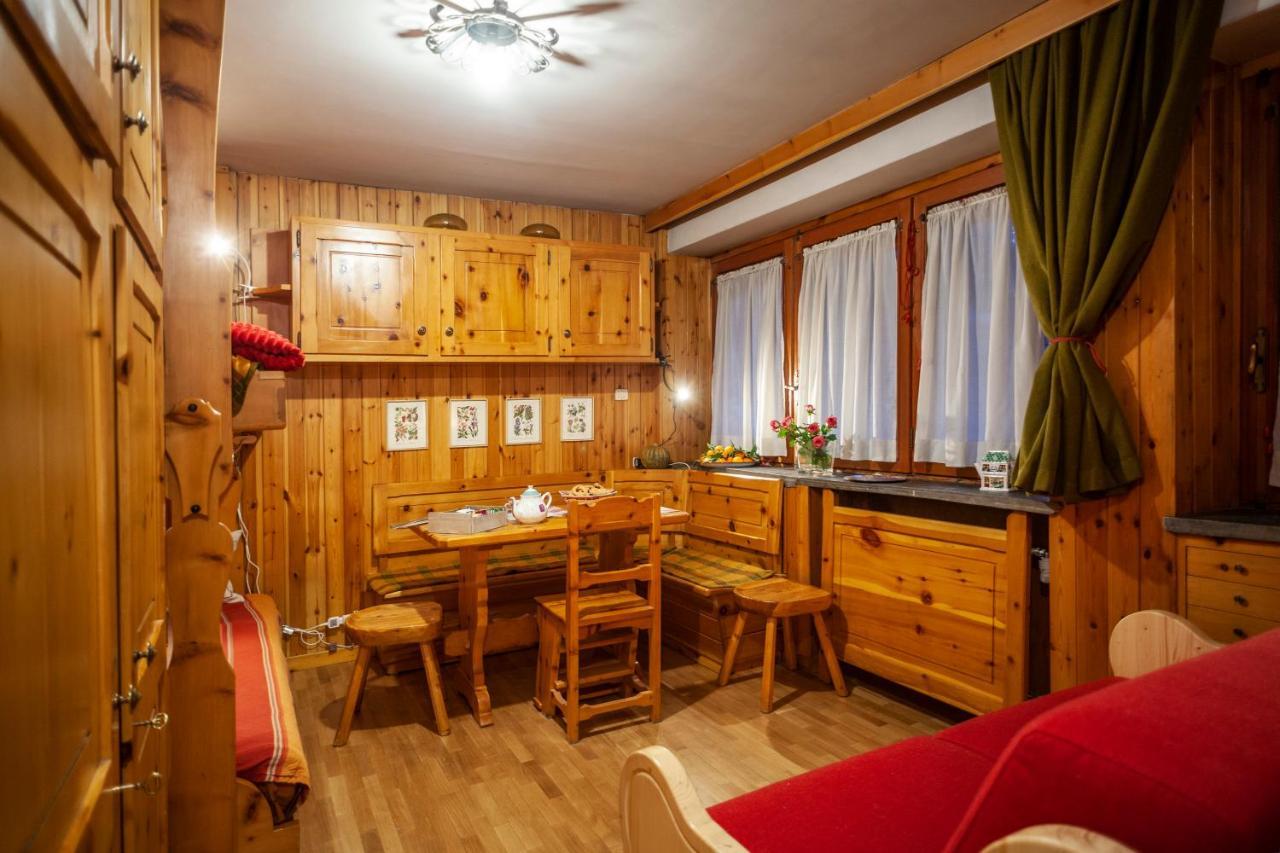 Casa-Chalet, In Centro A Courmayeur! Exterior foto